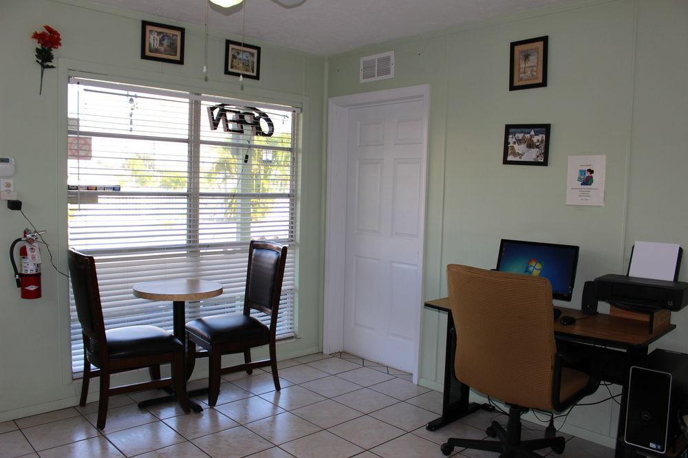 Sunshine Inn & Suites Venice, Florida Venice Gardens Eksteriør bilde