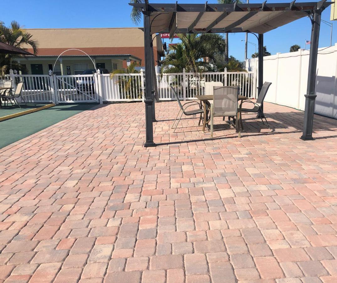 Sunshine Inn & Suites Venice, Florida Venice Gardens Eksteriør bilde